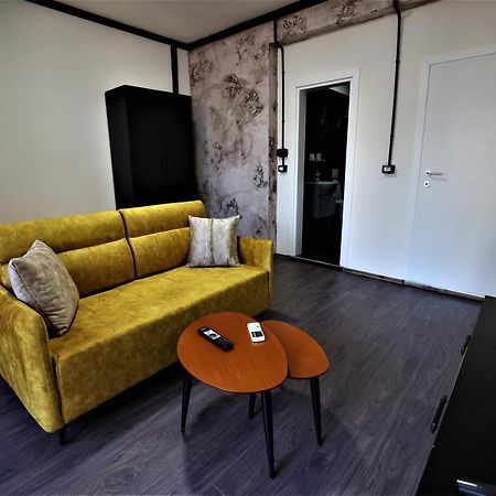 Stylish Studio In The Heart Of Tirana #3 Apartamento Exterior foto
